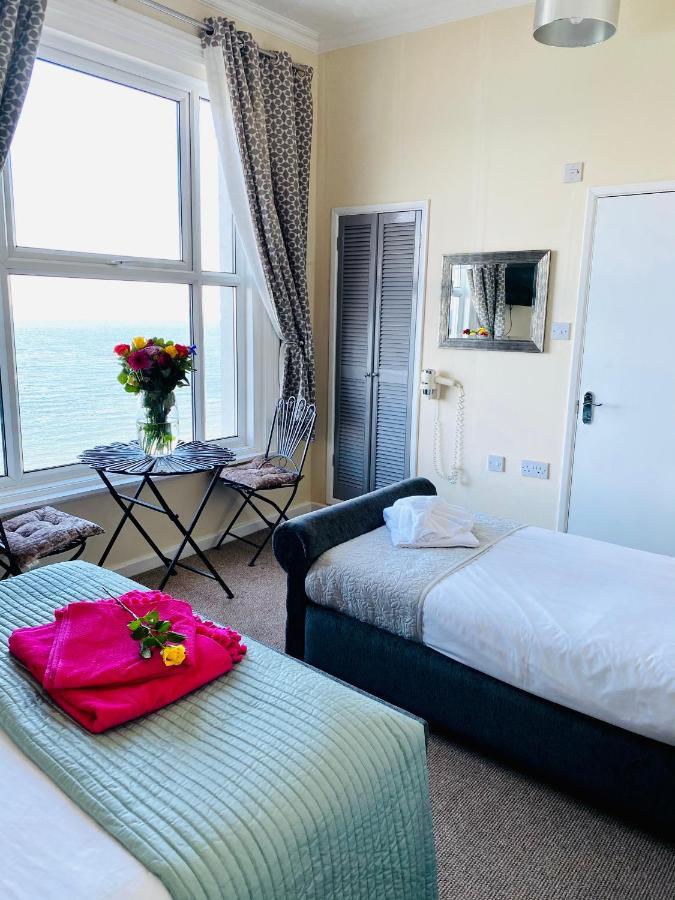 Mentone Hotel 3*