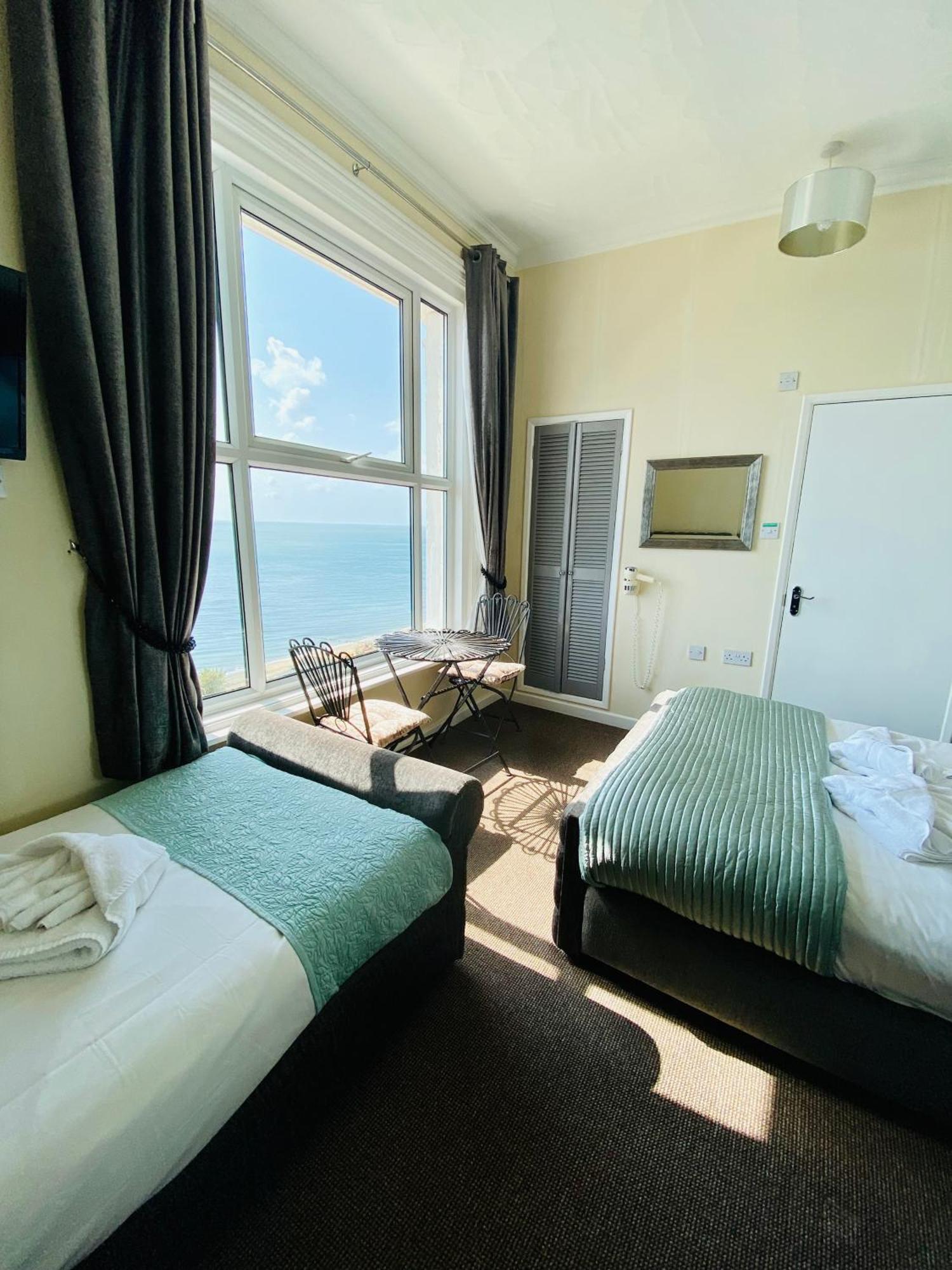 Mentone Hotel 3*
